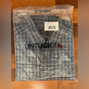 UNTUCKIT SHIRT SIZE SMALL TRADITIONAL FIT NWT